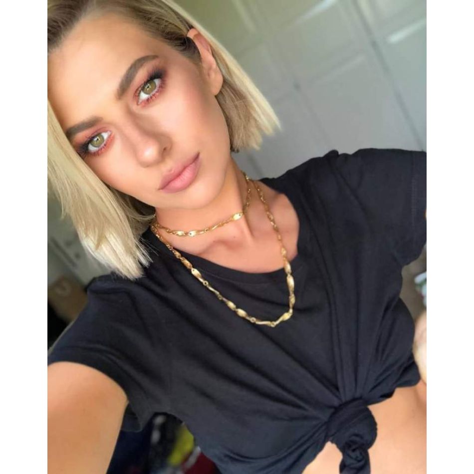 Lidia Buble s-a întors! După ce a lipsit două săptămâni de pe social media, artista a revenit cu un nou look și o piesă specială