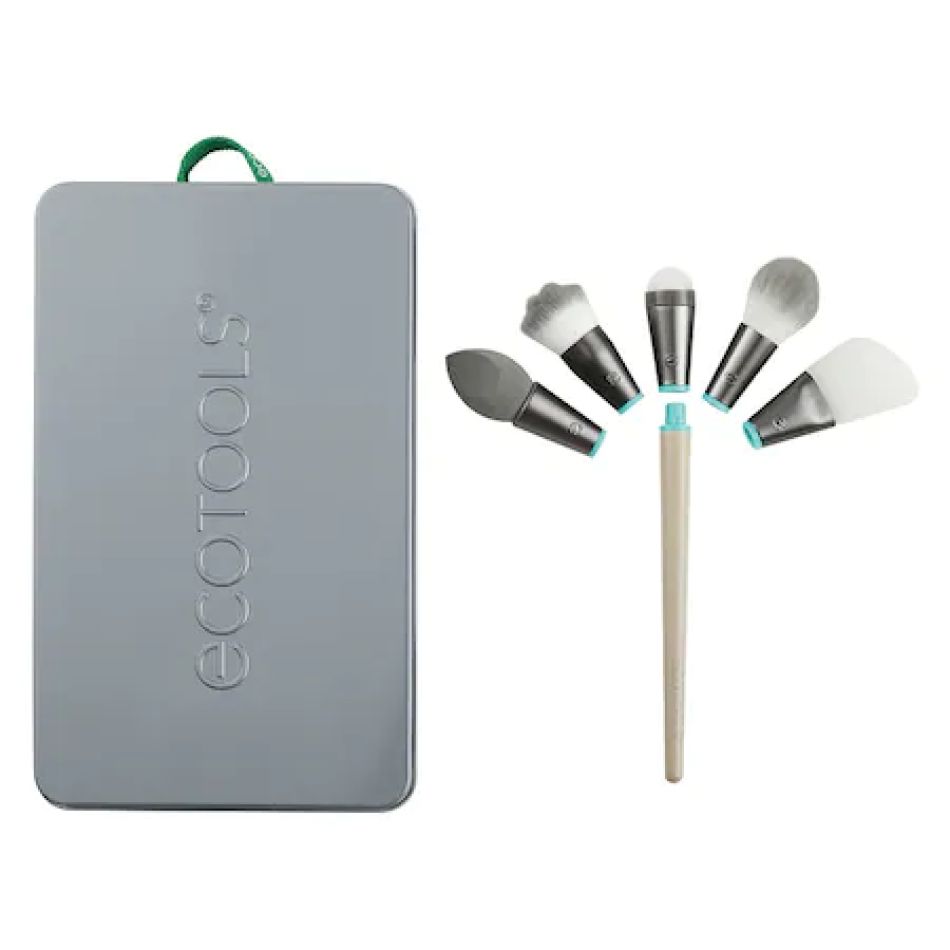 Pensule de machiaj de nelipsit din trusa ta cosmetică