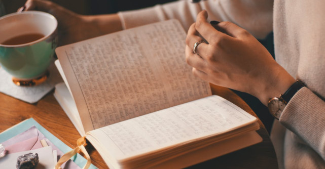 De ce este important să ții un jurnal personal? Află care sunt cele 7 avantaje ascunse ale acestui obicei!