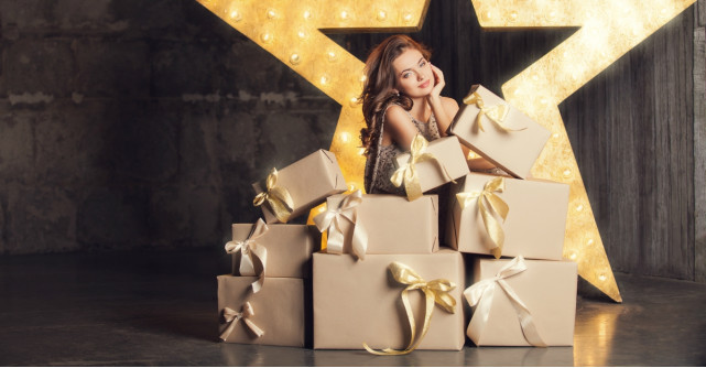 Cadouri chic esentiale pentru orice femeie stilata