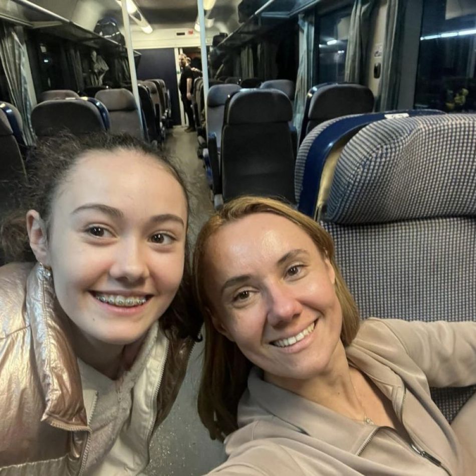 Oana Ioniță și fostul ei soț au stabilit custodia și domiciliul copiilor: Isabel va locui la mine și Maxim, la Florin...