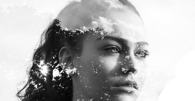 Fii creatorul propriului tău Univers, locuit de dragoste, conștientizare, grijă