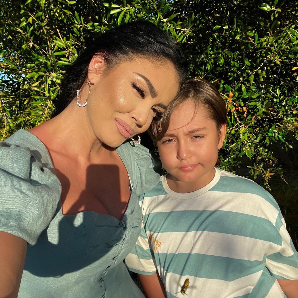 Cum l-a surprins Andreea Mantea pe fiul ei, David, pe camerele de supraveghere? Vedeta a luat foc