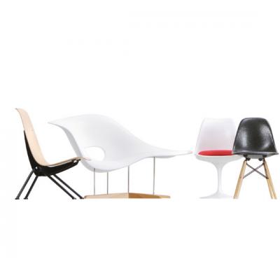 100 de miniaturi de scaune in noul mall Promenada