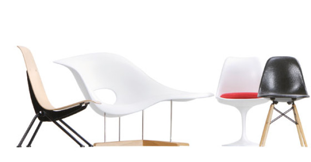 100 de miniaturi de scaune in noul mall Promenada