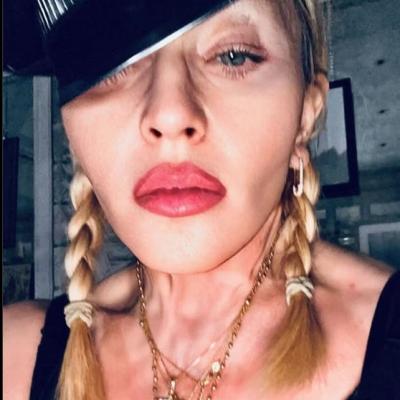 Madonna nu mai seamănă cu Madonna.