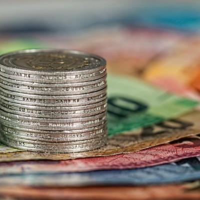 Semne care arata ca partenerul tau este instabil financiar