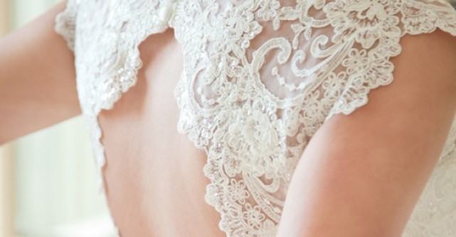 Rochii de mireasa cu spatele deosebit!