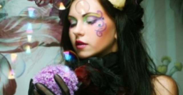 Sedinta de infrumusetare in stil indian