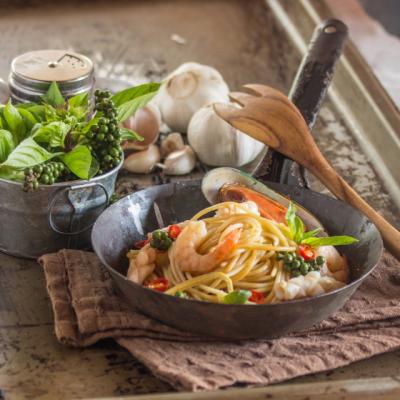 Cum se prepari o cina romantica: Pasta con frutti del mare