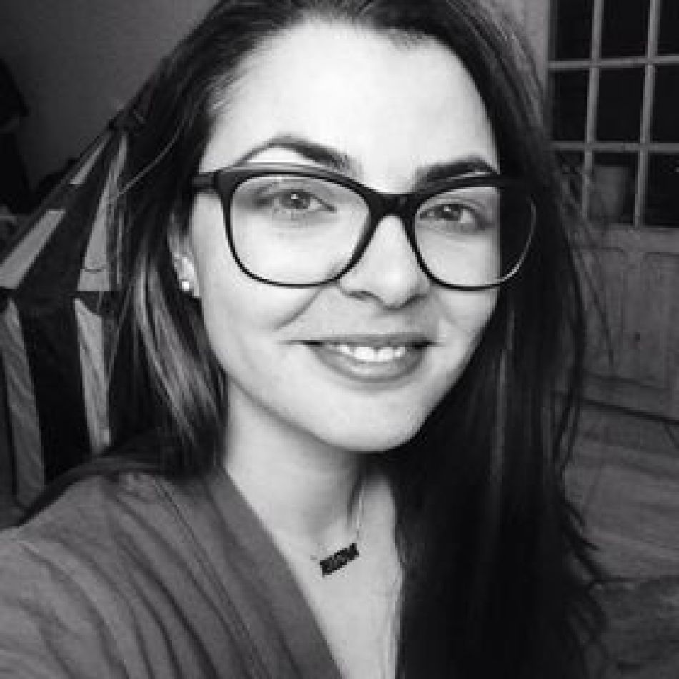 Cristina ICH, scandal pe tema refugiaților! Aluziva a criticat-o dur pe Cristina ICH pentru modul în care i-a ironizat pe români