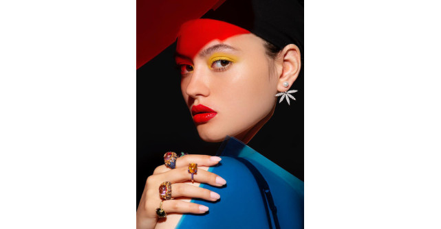 CLAUDIA FLORENTINA: Arta isi gaseste loc bun in Romania 