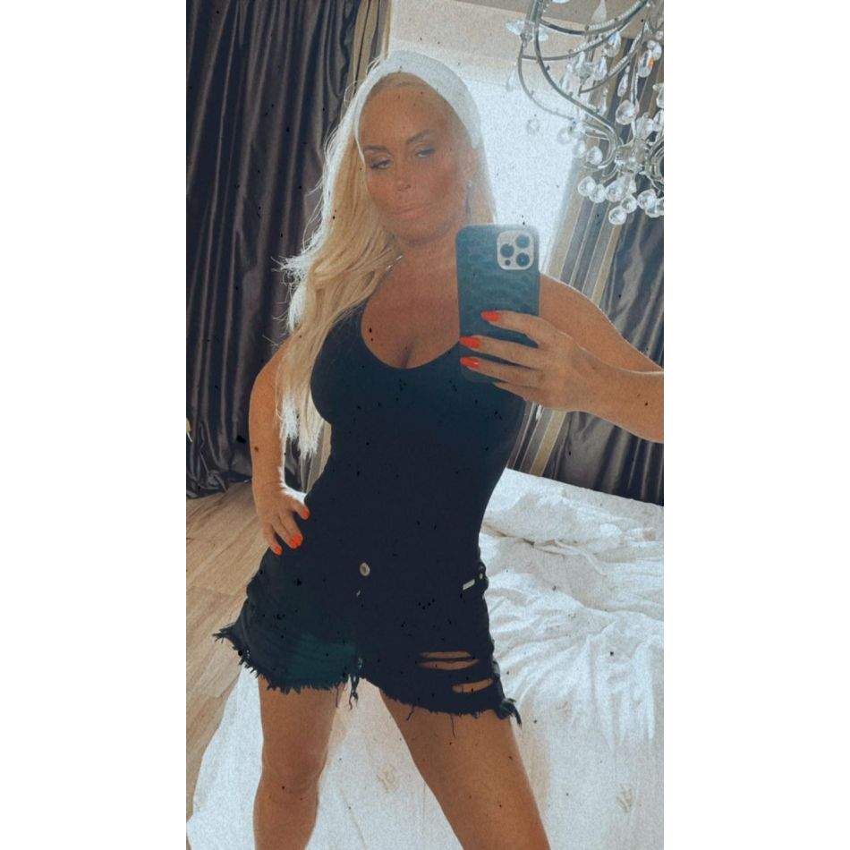 Vica Blochina, pe masa de operație: Nu m-au încurajat prietenii, au râs puțin de mine...