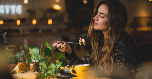 9 trucuri ca sa reduci senzatia de foame cand vrei sa slabesti