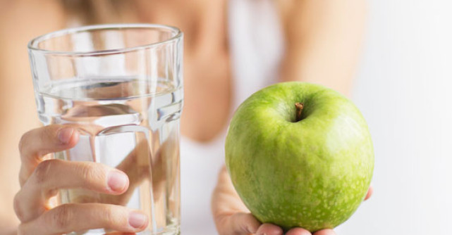 UTIL: Cum sa filtrezi apa la tine acasa in mod natural