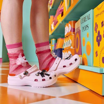 Iubirea adevărată cu Crocs se arată