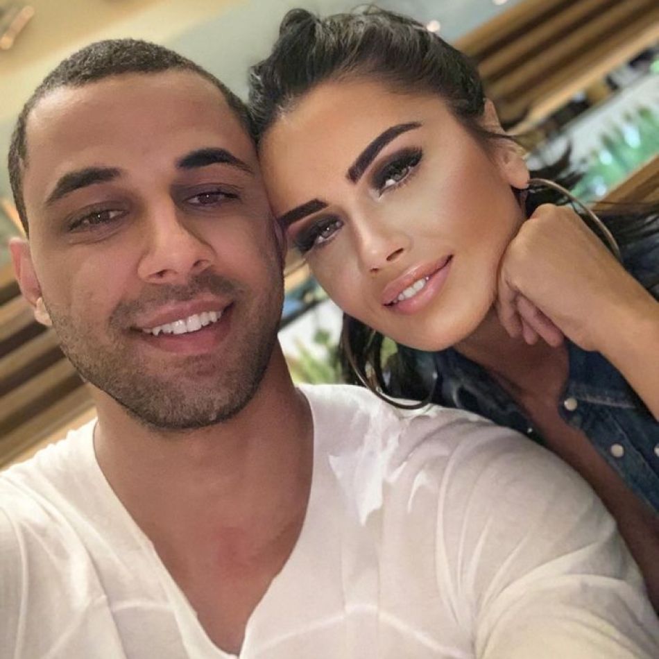 Oana Zăvoranu, momente critice. Mesajul vedetei în miez de noapte i-a îngrijorat pe internauți