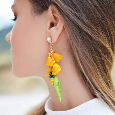 Cercei cu model deosebit: poartă aceste bijuterii ca să ieși în evidență