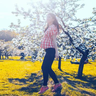 Modele de pantaloni pentru gravide