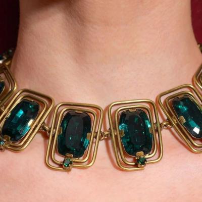 Cristale și perle – limbajul secret al eleganței