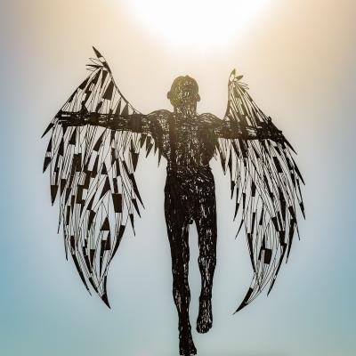 Icarus: Aripile dorinței, focul mândriei și adevărul din cădere