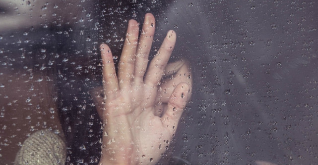 Lacrimile schimba totul in organism. Ce se intampla in corpul nostru cand plangem