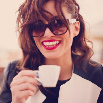 Cele 5 lucruri pe care o femeie independenta le are mereu in geanta  