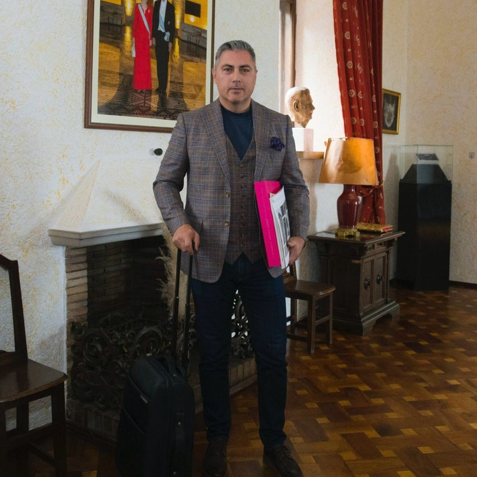 Alexandru Ciucu, un tată mândru. Gestul făcut pentru Carolina și Raisa după finalul de an școlar