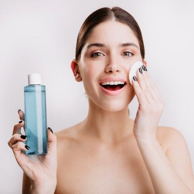 Ritualul blândeții: tonere naturale pentru ten care îți redau echilibrul
