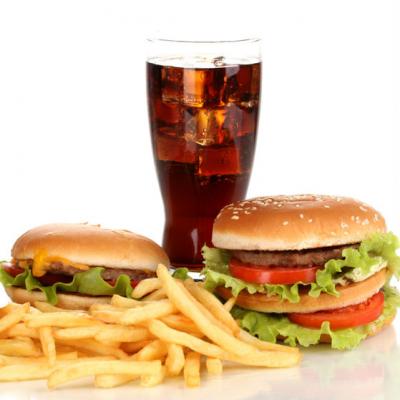 Consumi des alimente care contin grasimi? Iata la ce probleme de sanatate te expui!