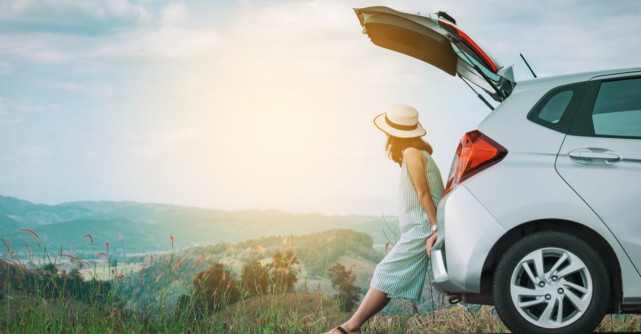 Răul de mașină, explicat de specialiști: de ce trec oamenii, indiferent de vârstă, prin așa ceva