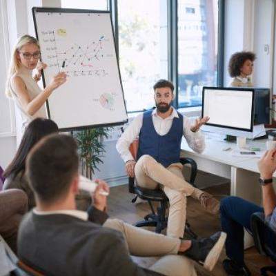 Care este impactul real al micromanagementului asupra afacerii tale?