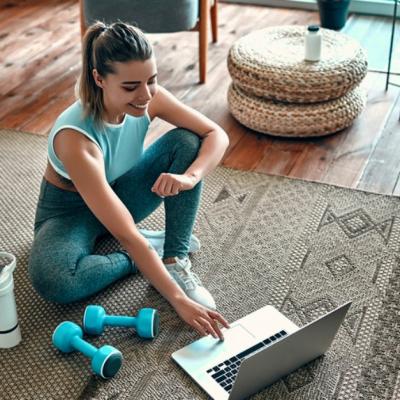 7 activitati care te binedispun instantaneu atunci cand stai acasa