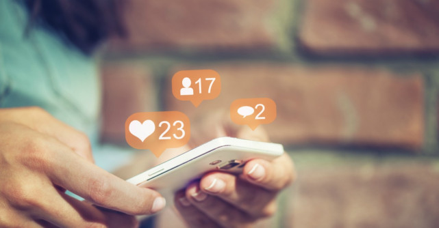 Consumul excesiv de social media poate cauza depresie