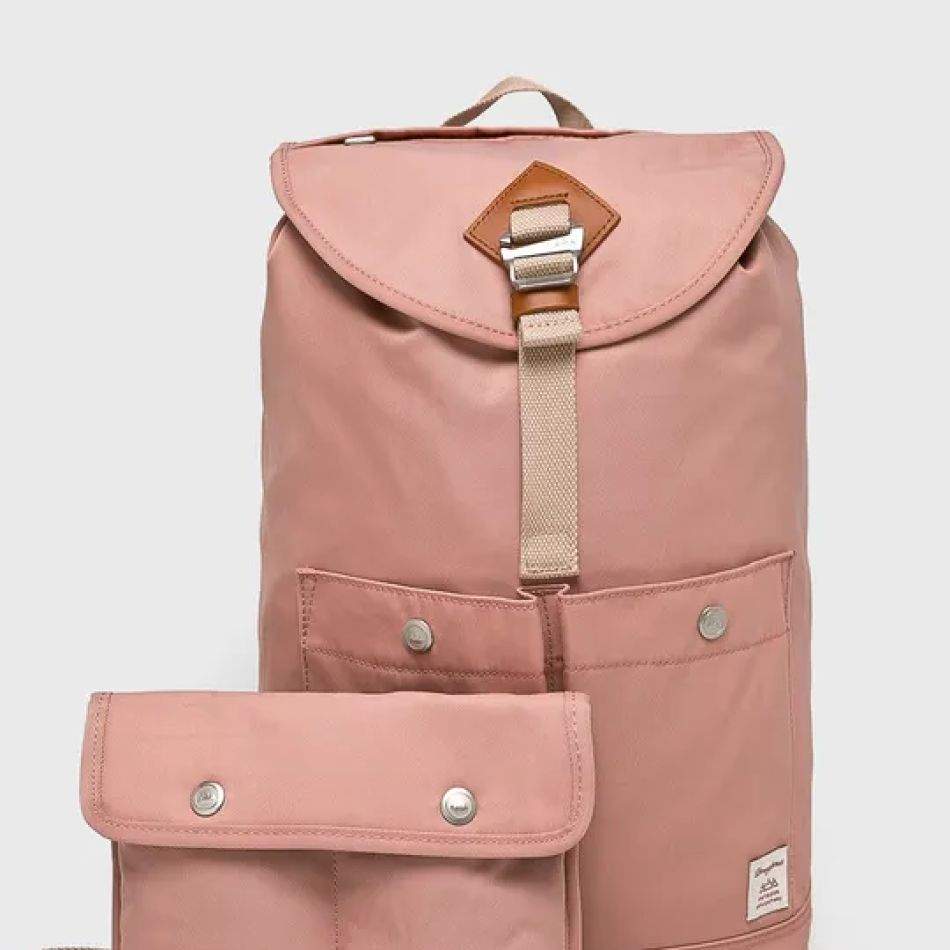 20 de modele de rucsac, perfecte chiar dacă nu te duci la școală