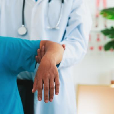 Sindromul persoanei rigide: cauze, simptome și tratament