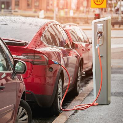 La Kaufland, încărcarea mașinilor electrice e din partea casei