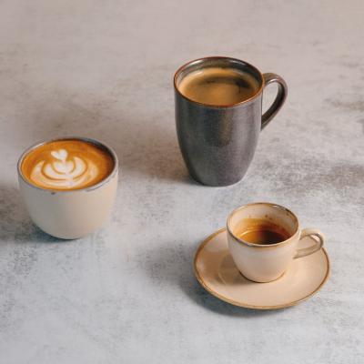 Șocul glicemic din cana de cafea: Cum să eviți creșterea bruscă a insulinei dimineața