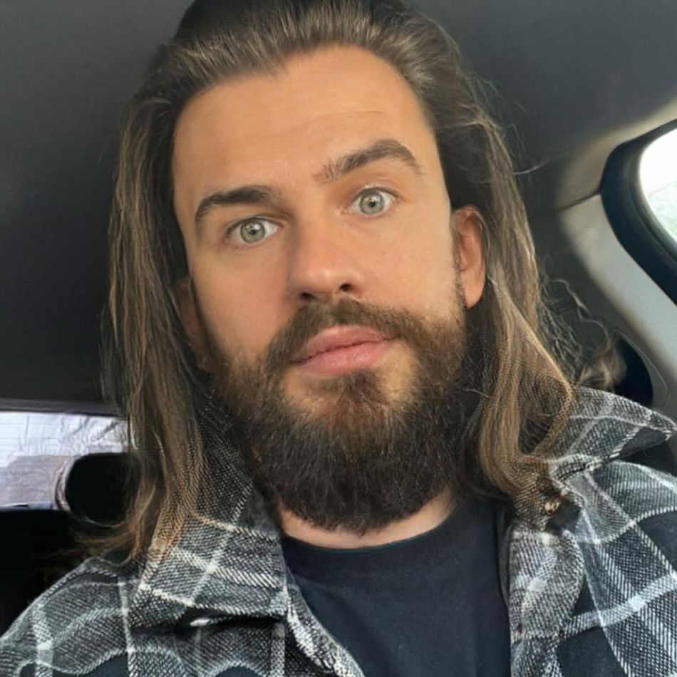 Naomi Hedman, la un pas să îl prindă pe picior greșit pe Florin Ristei! Ce mesaje a descoperit în contul artistului?