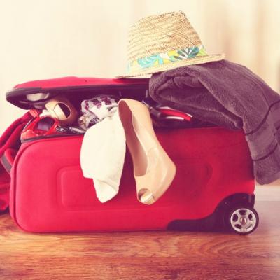 Vacanta la mare: 10 articole care sa nu-ti lipseasca din bagaj