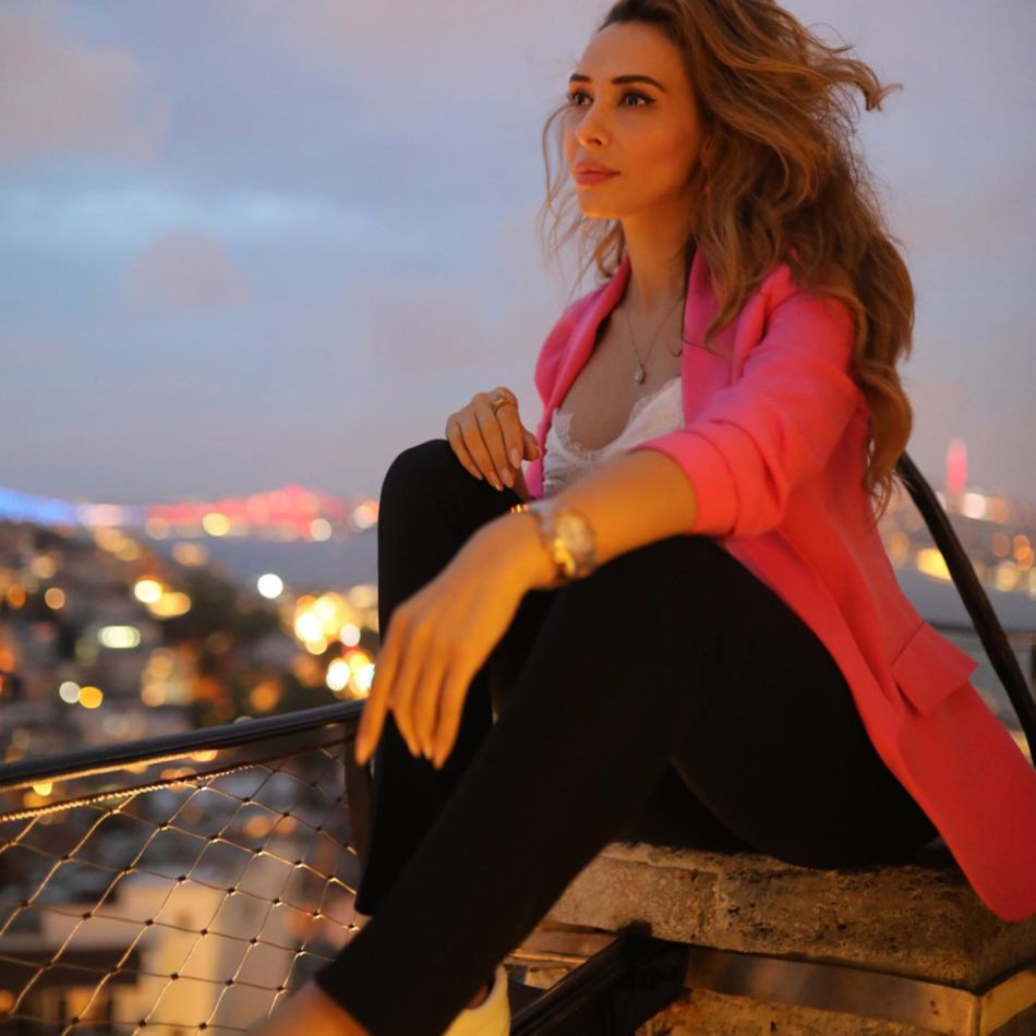 Iulia Vântur, despărțită de Salman Khan în ziua de Paște! Cum a petrecut vedeta