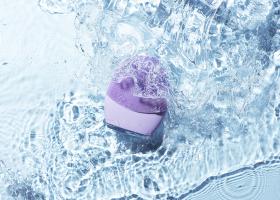 Michelle Monaghan, starul serialului HBO White Lotus, a făcut o “obsesie” pentru LUNA™ 4 de la FOREO