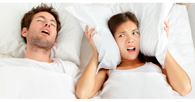 Partenerul tau sforaie? Afla ce este de facut