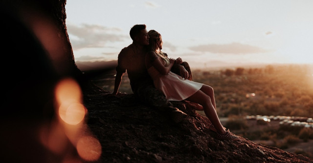 Ce îl excită cu adevărat? 10 gesturi simple care îl fac să ardă de dorință