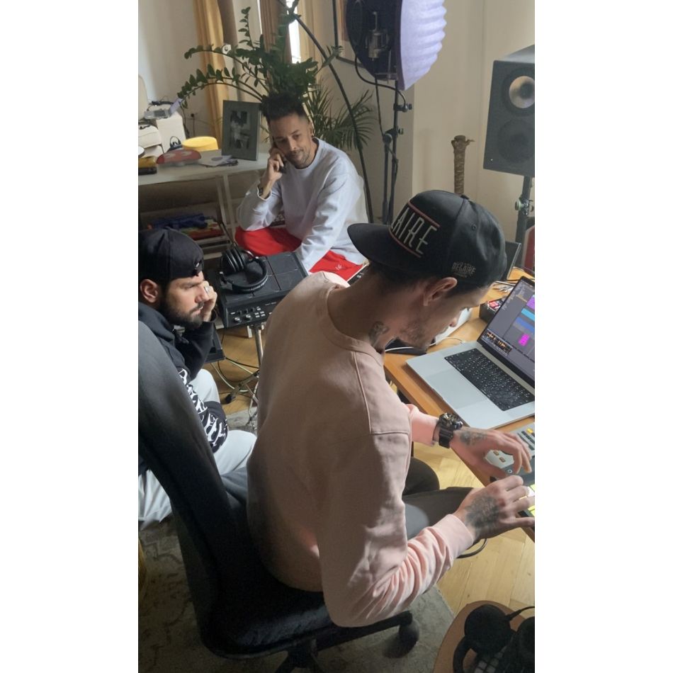 40 de piese muzicale realizate în doar trei zile la Musicalling