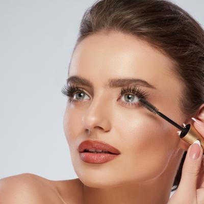 4 rimeluri care îți vor completa machiajul