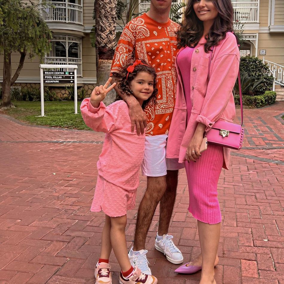 Cristina Șișcanu i-a luat apărarea lui Filip și a răbufnit în mediul online: Nouă nu ne e rușine cu Filip. Este copilul nostru! 