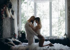 4 dintre cele mai nebunești poziții pe care toată lumea ar trebui să le încerce măcar o dată