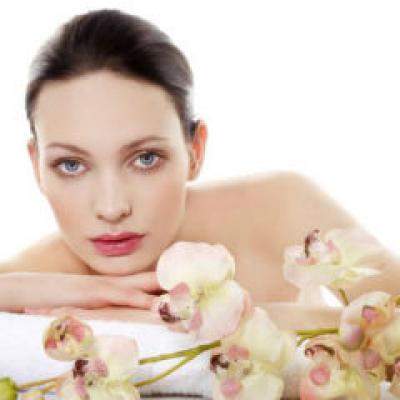 Ghid de preparare a 5 cosmetice bio pentru ten sensibil