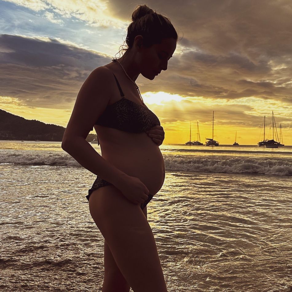 Laura Cosoi este însărcinată pentru a patra oară: Miracolul vieții...